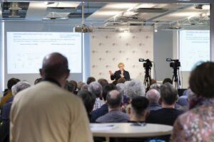 Wasserstoff: Handlungsbedarf und Chancen Referentinnen und Referenten: Prof. Dr. Joachim Hornegger, Friedrich-Alexander-Universität Erlangen-Nürnberg, Prof. Dr. Veronika Grimm, Friedrich-Alexander-Universität Erlangen-Nürnberg