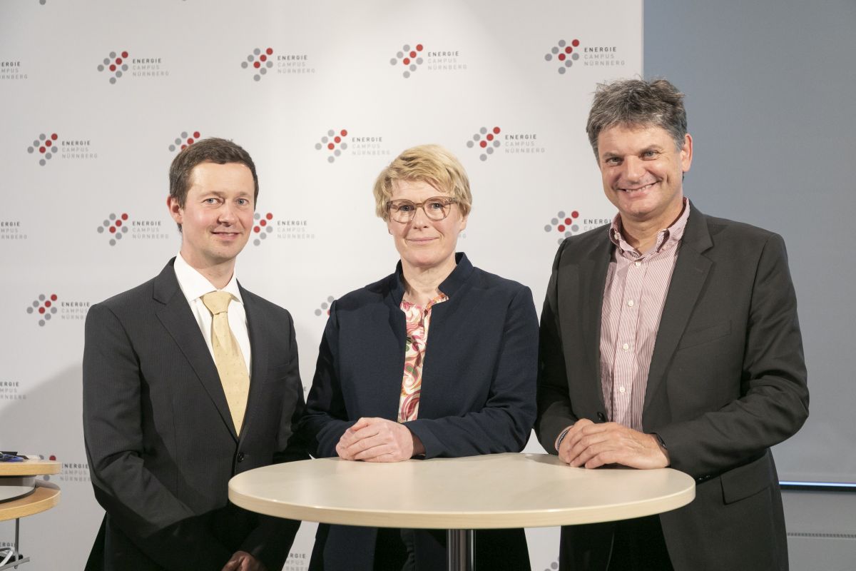 Wasserstoff: Handlungsbedarf und Chancen Referentinnen und Referenten: Prof. Dr. Joachim Hornegger, Friedrich-Alexander-Universität Erlangen-Nürnberg, Prof. Dr. Veronika Grimm, Friedrich-Alexander-Universität Erlangen-Nürnberg