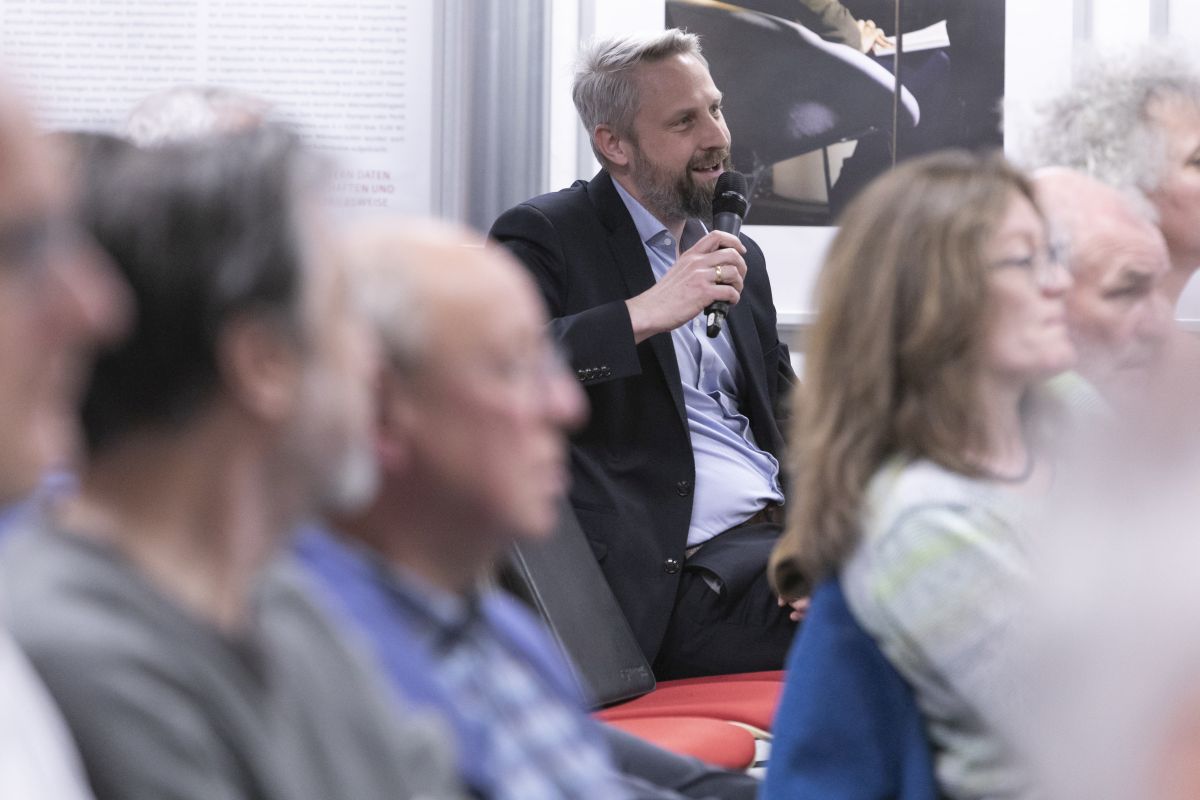 Wasserstoff: Handlungsbedarf und Chancen Referentinnen und Referenten: Prof. Dr. Joachim Hornegger, Friedrich-Alexander-Universität Erlangen-Nürnberg, Prof. Dr. Veronika Grimm, Friedrich-Alexander-Universität Erlangen-Nürnberg